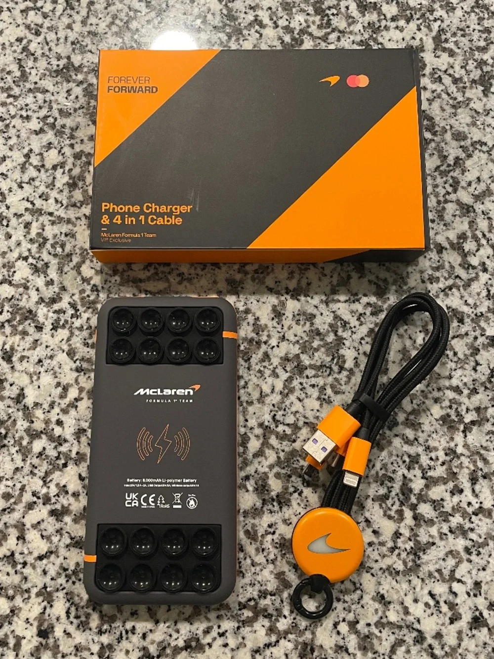 McLaren Mastercard F1 Team 4 in 1 cable phone charger